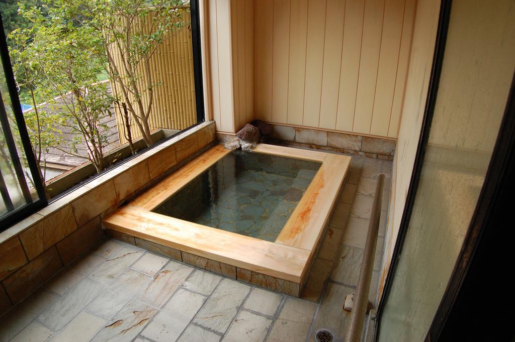 Sawatari Onsen Miyataya Ryokan Nakanojo Ngoại thất bức ảnh